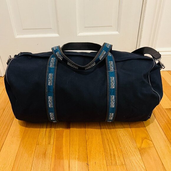 Pritzker Private Capital Banker Duffle Bag 21" NEW, Authentic VERY RARE~! - Picture 16 of 16